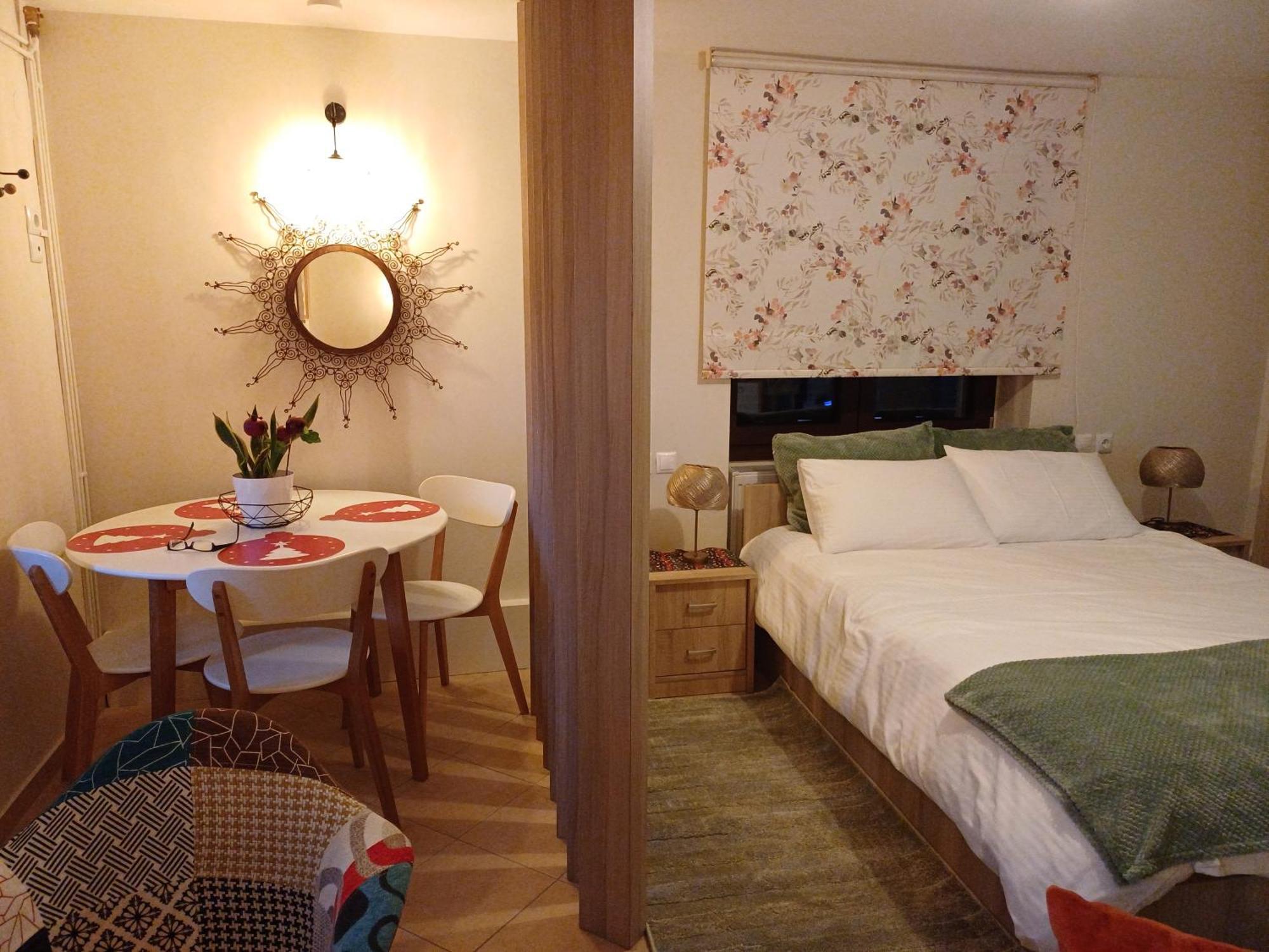 το σπίτι της ευτυχίας στούντιο Apartment *